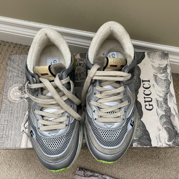 authentic gucci runners - Picture 2 of 4